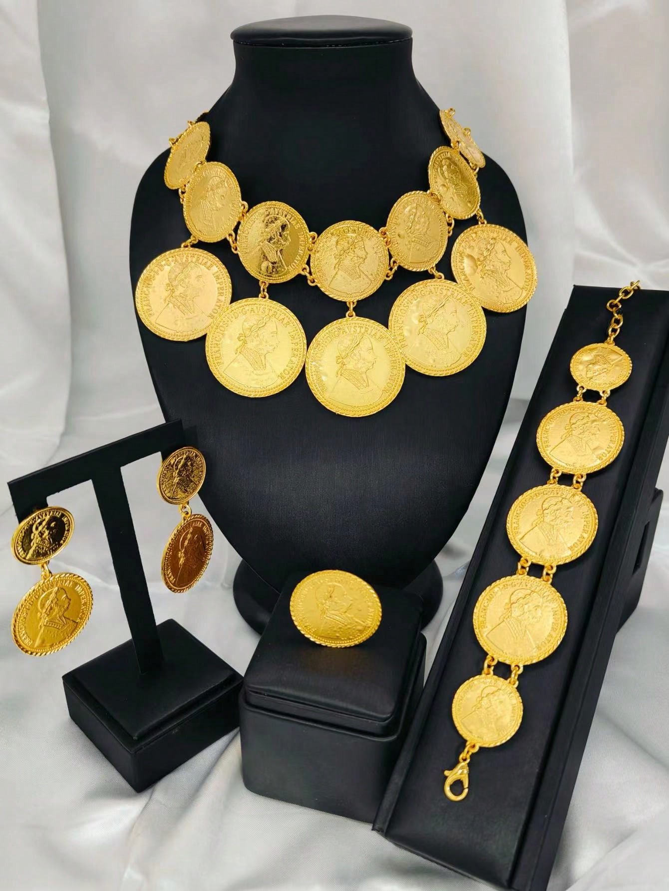 Set perhiasan warna emas Dubai - Vintage Collectible Coins ulasan dan harga